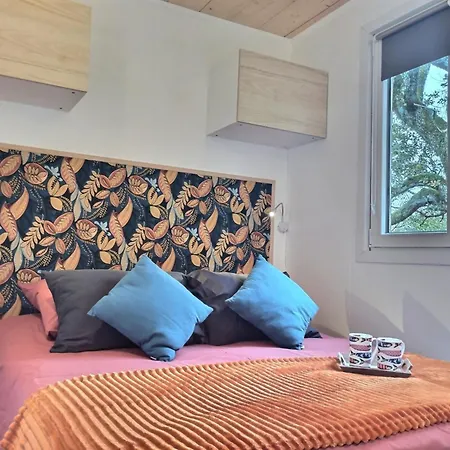 シャレー Les De L'isle Jourdain *