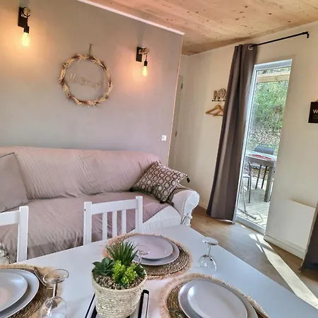 Chalet Les De L'isle Jourdain *